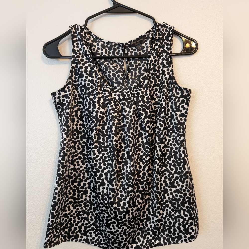 Banana Republic Black and White Sleeveless Blouse